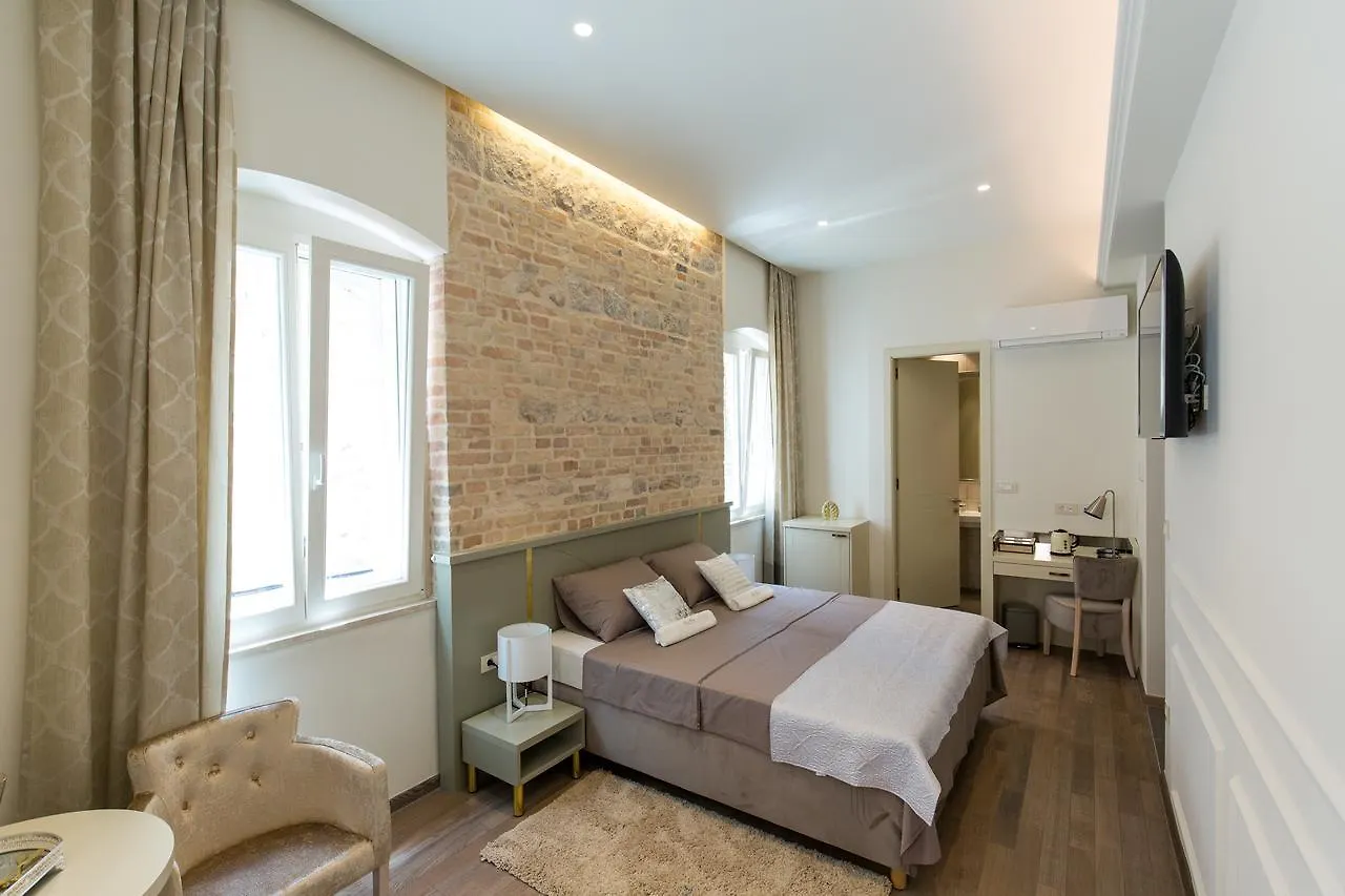 Riva Palace Split Guest house