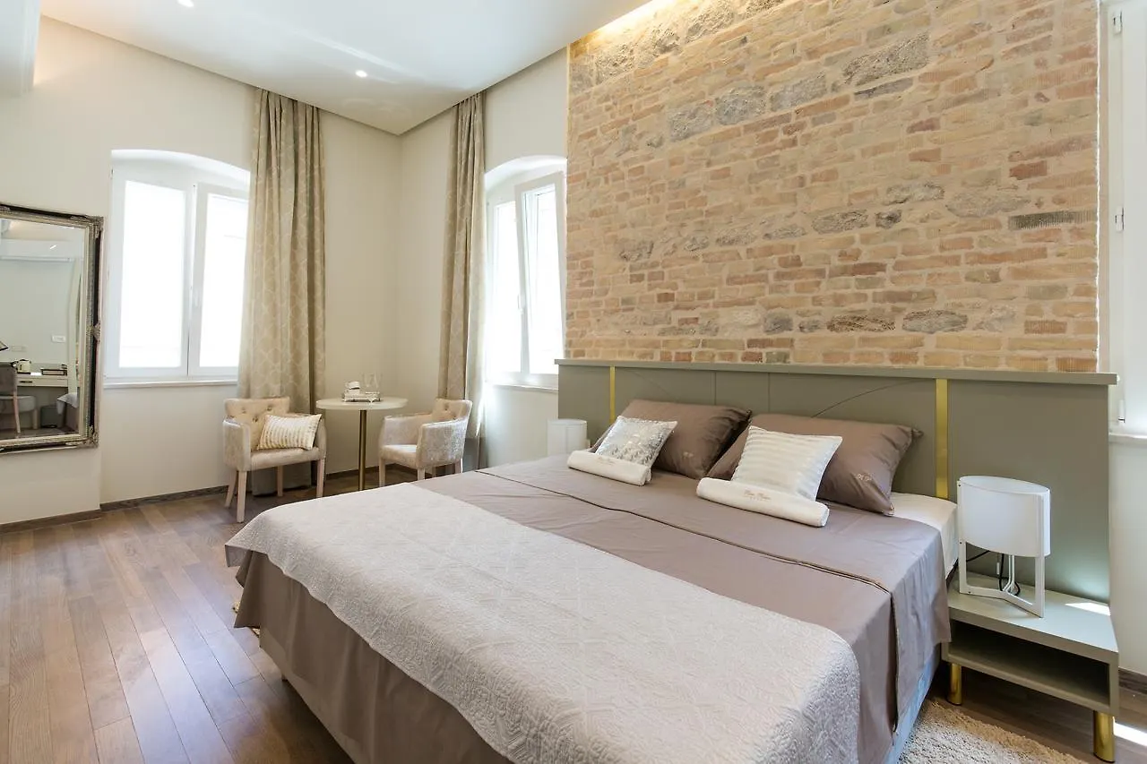 Riva Palace Split Guest house